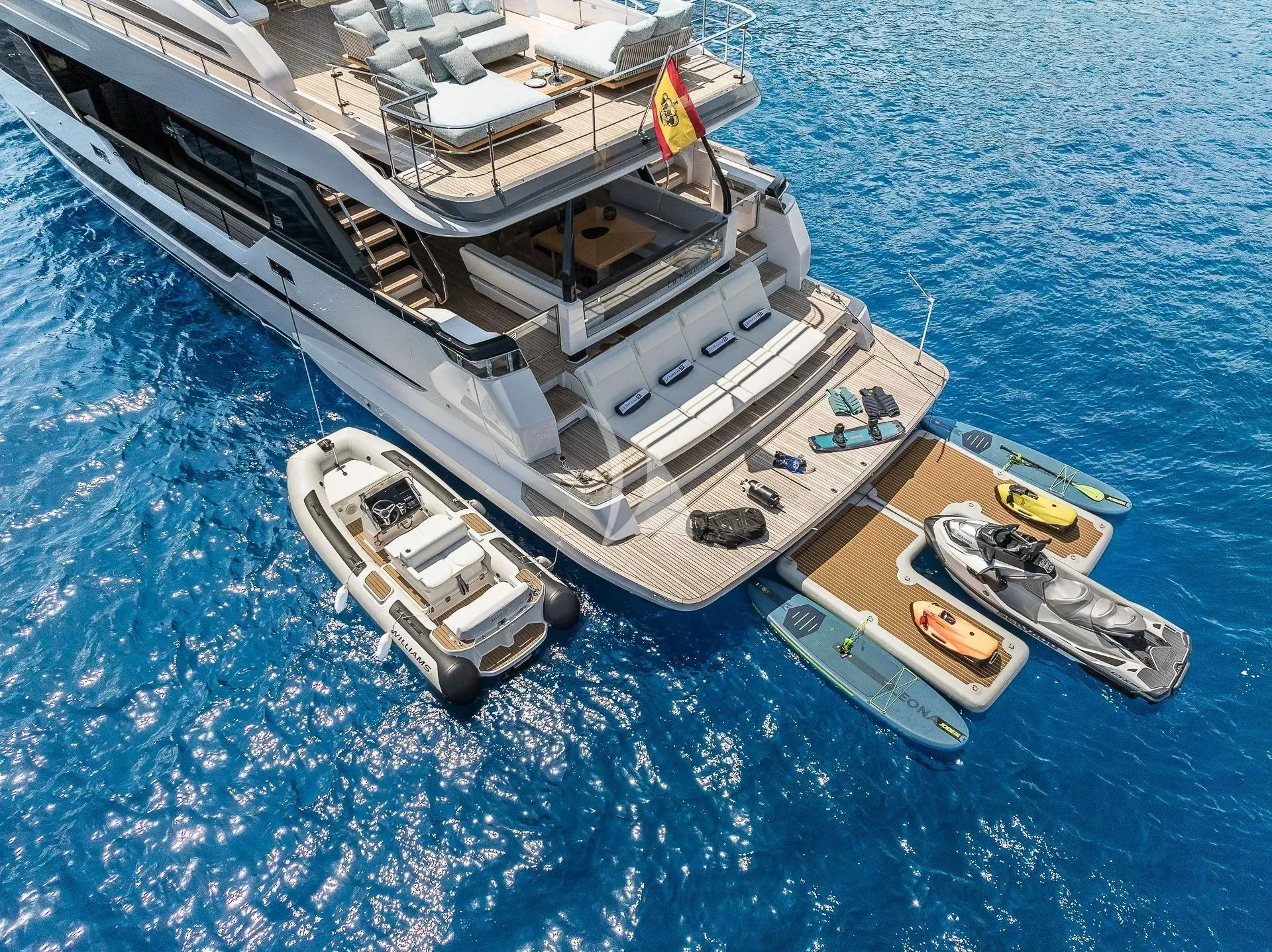 Nailu + 30.13m Ferretti Yachts motor yacht charter Mallorca photo 07