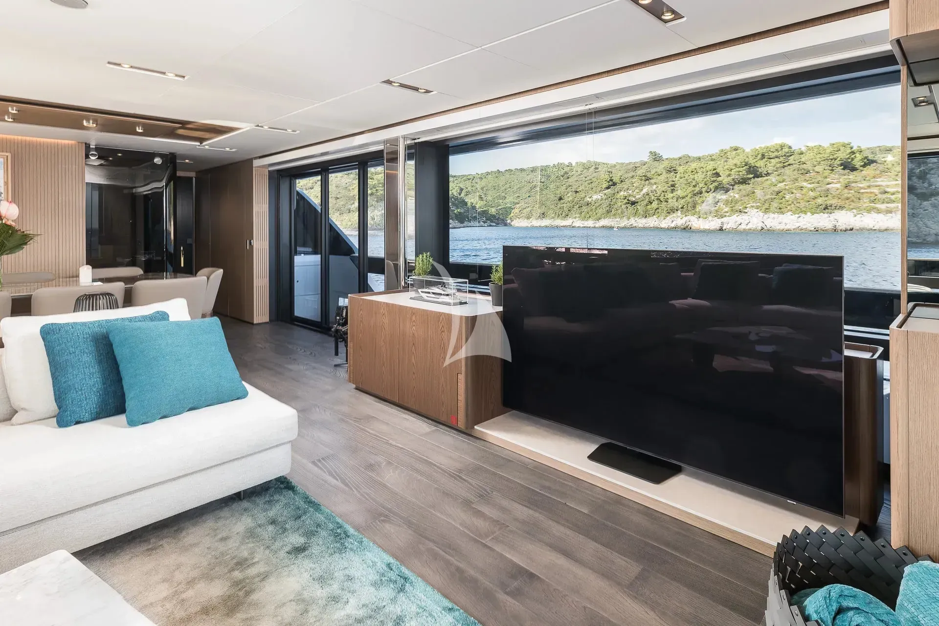 Nailu + 30.13m Ferretti Yachts motor yacht charter Mallorca photo 17