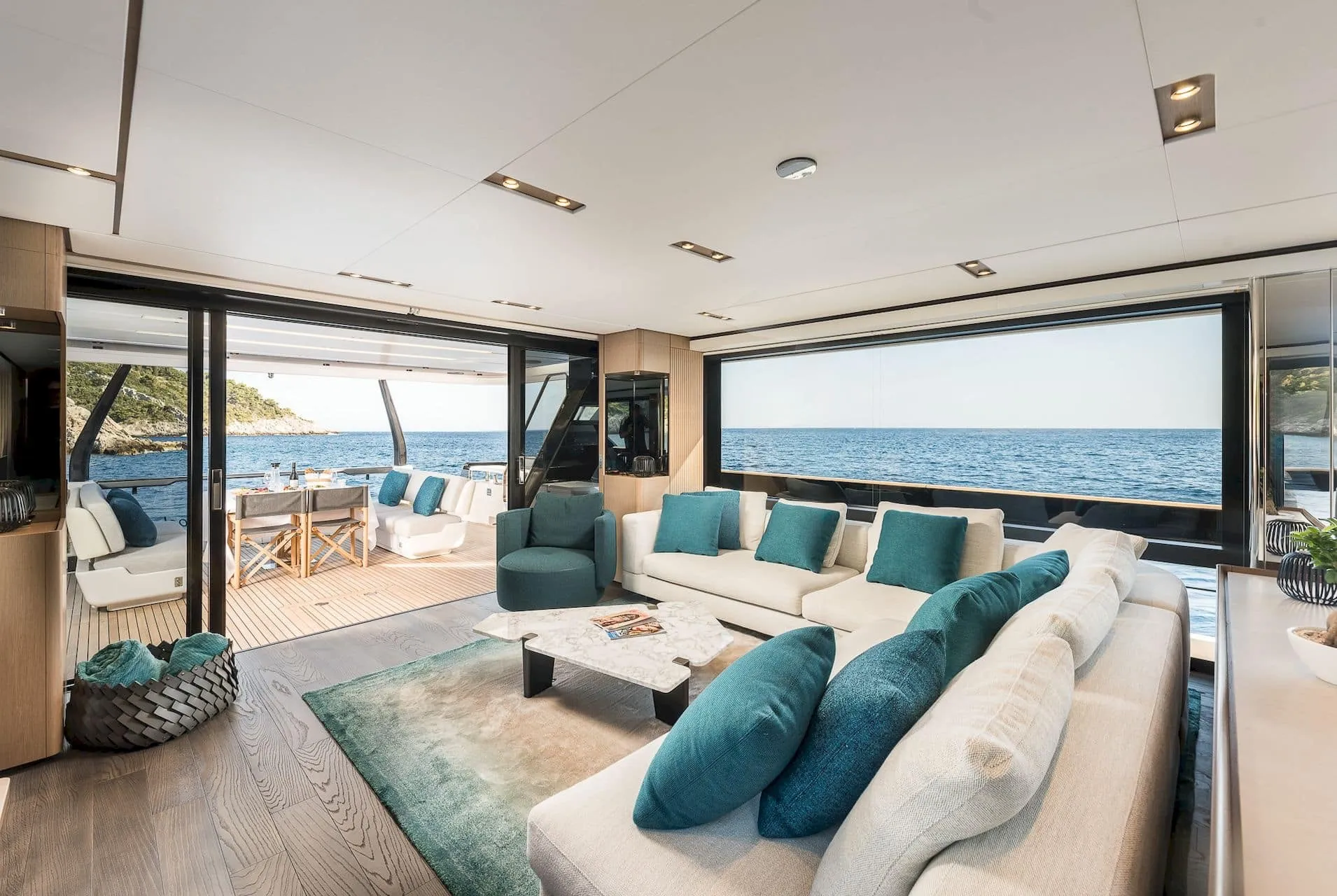 Nailu + 30.13m Ferretti Yachts motor yacht charter Mallorca photo 18