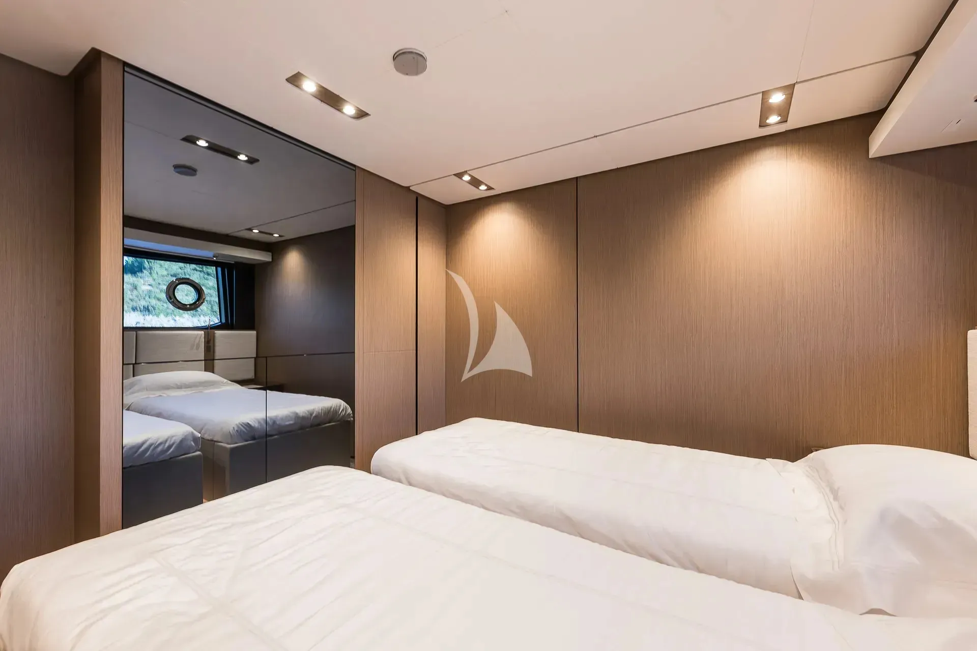 Nailu + 30.13m Ferretti Yachts motor yacht charter Mallorca photo 25