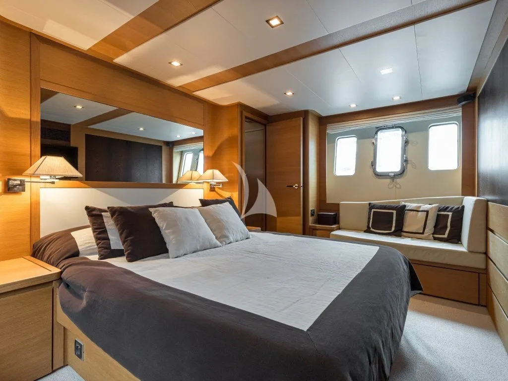 Passion 21.73m Couach motor yacht charter French Riviera photo 19