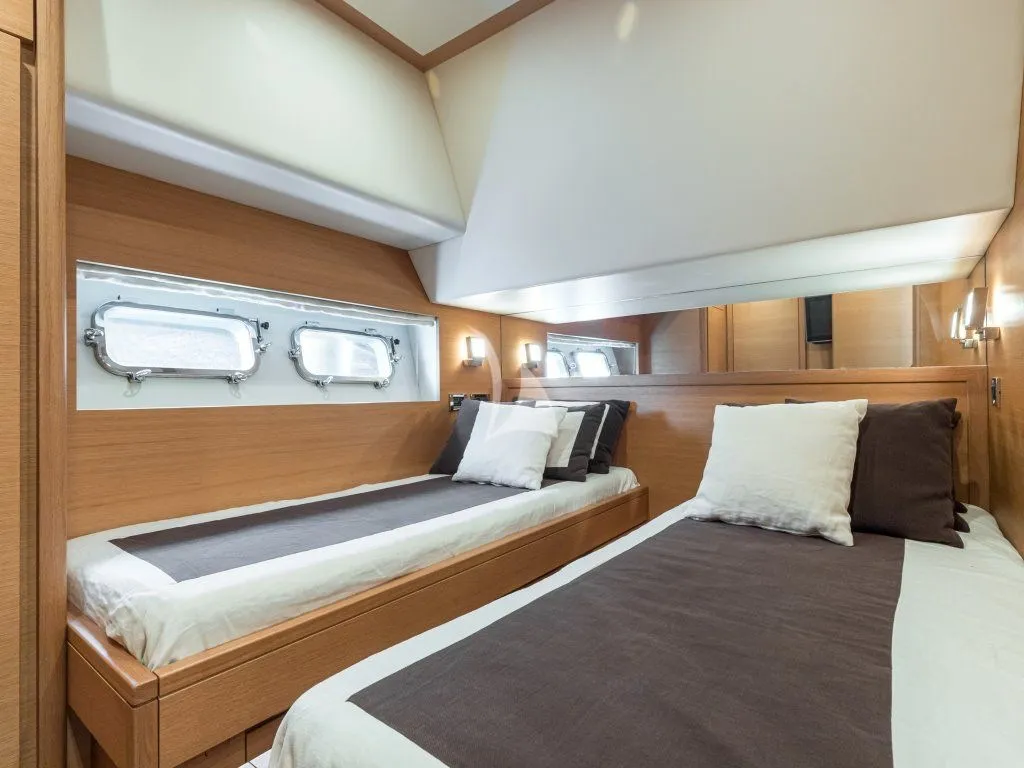 Passion 21.73m Couach motor yacht charter French Riviera photo 24