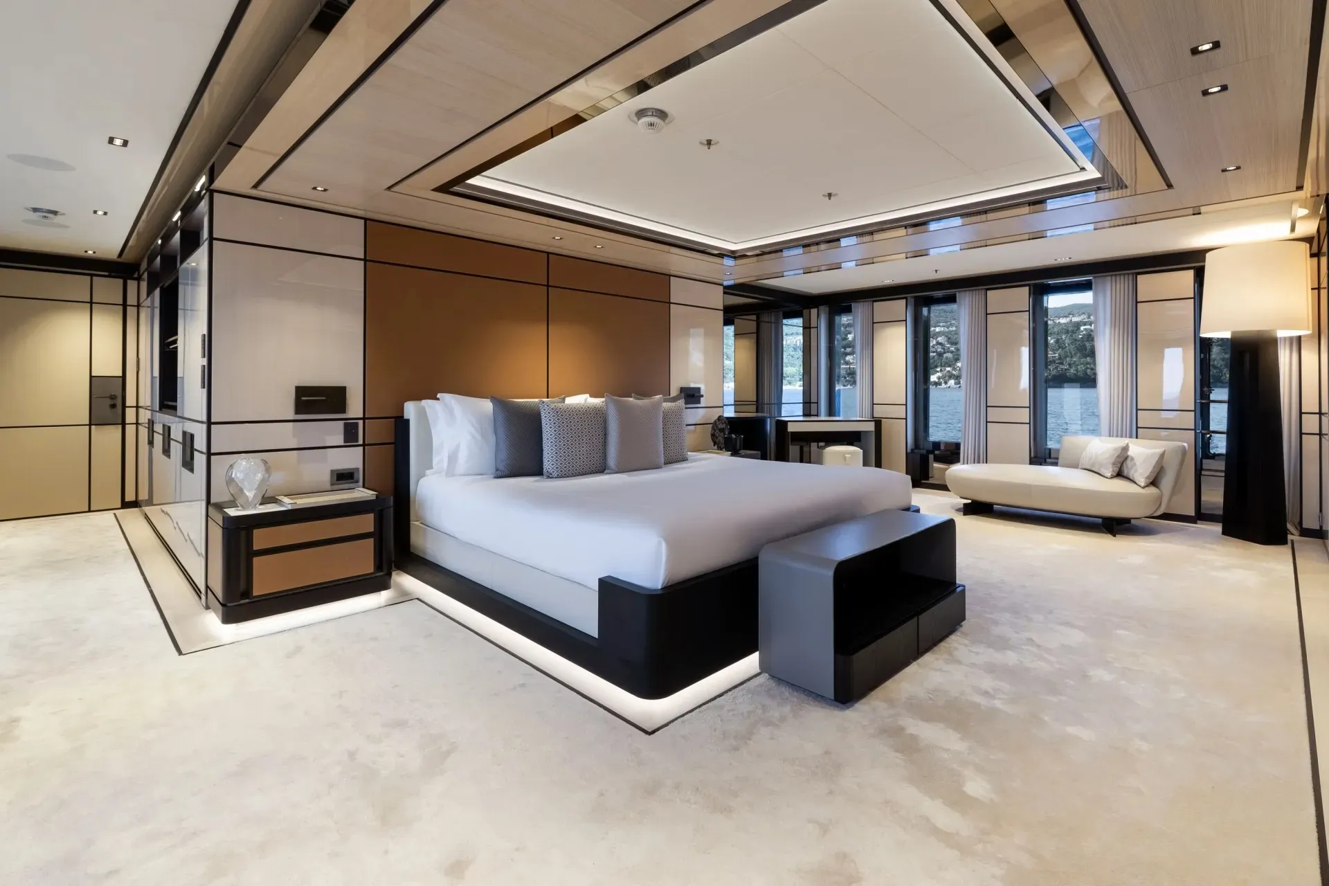 Reliance 55m Heesen motor yacht charter French Riviera photo 26