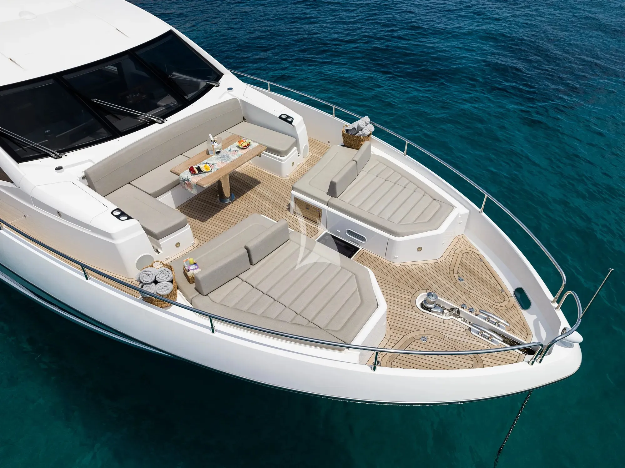 Saahsa 23.6m Sunseeker motor yacht charter Ibiza photo 15