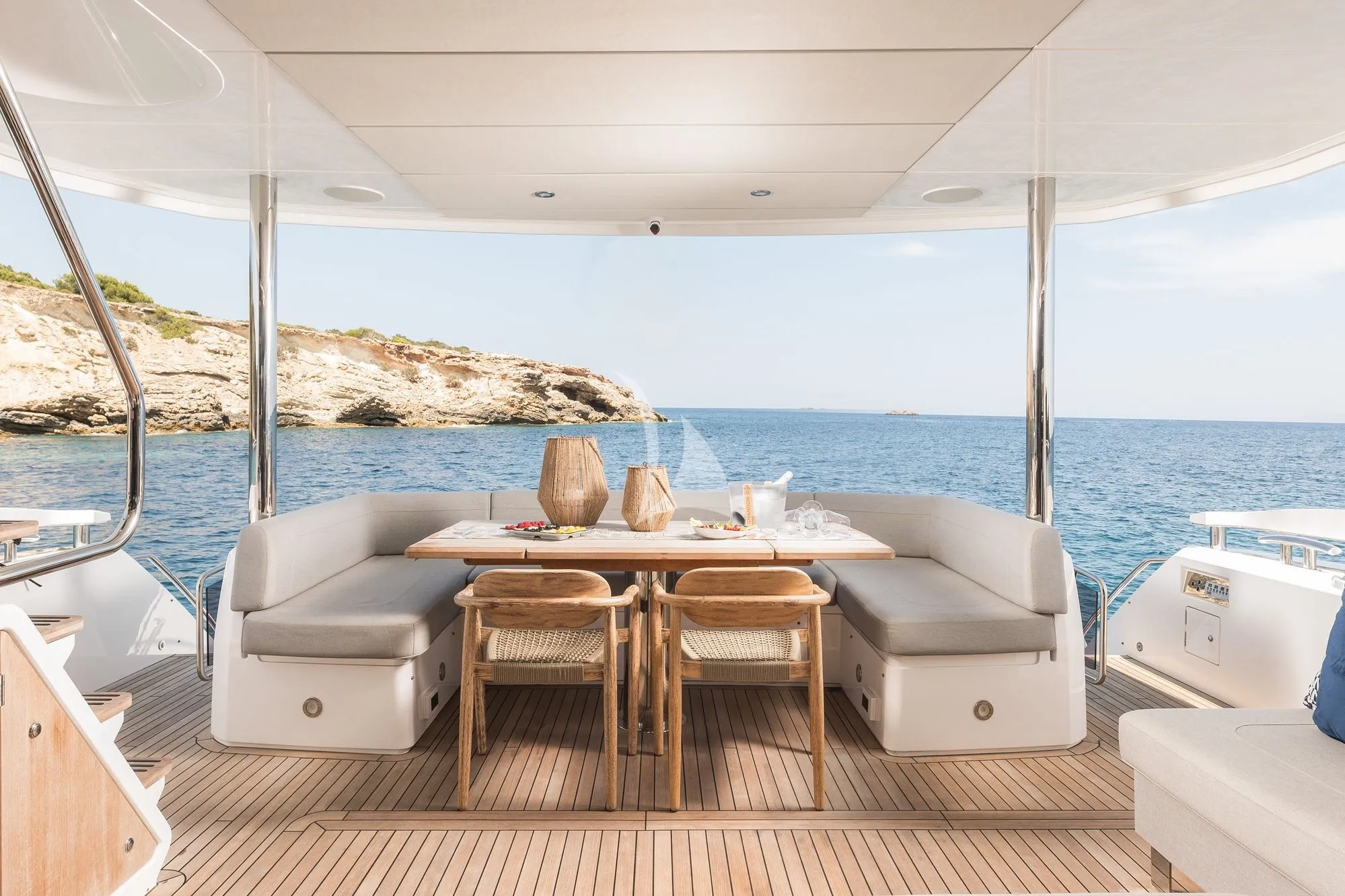 Saahsa 23.6m Sunseeker motor yacht charter Ibiza photo 19