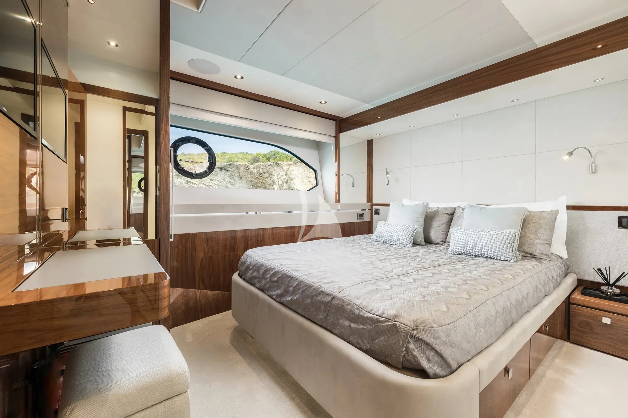 Saahsa 23.6m Sunseeker motor yacht charter Ibiza photo 29