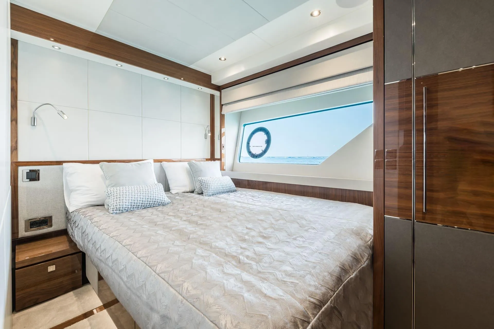 Saahsa 23.6m Sunseeker motor yacht charter Ibiza photo 30