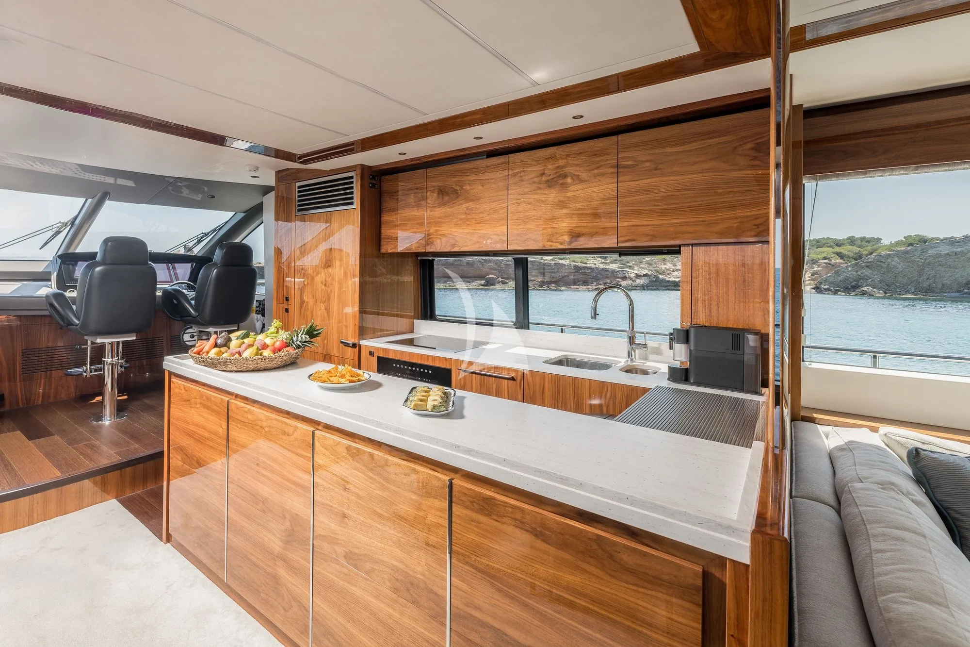 Saahsa 23.6m Sunseeker motor yacht charter Ibiza photo 39