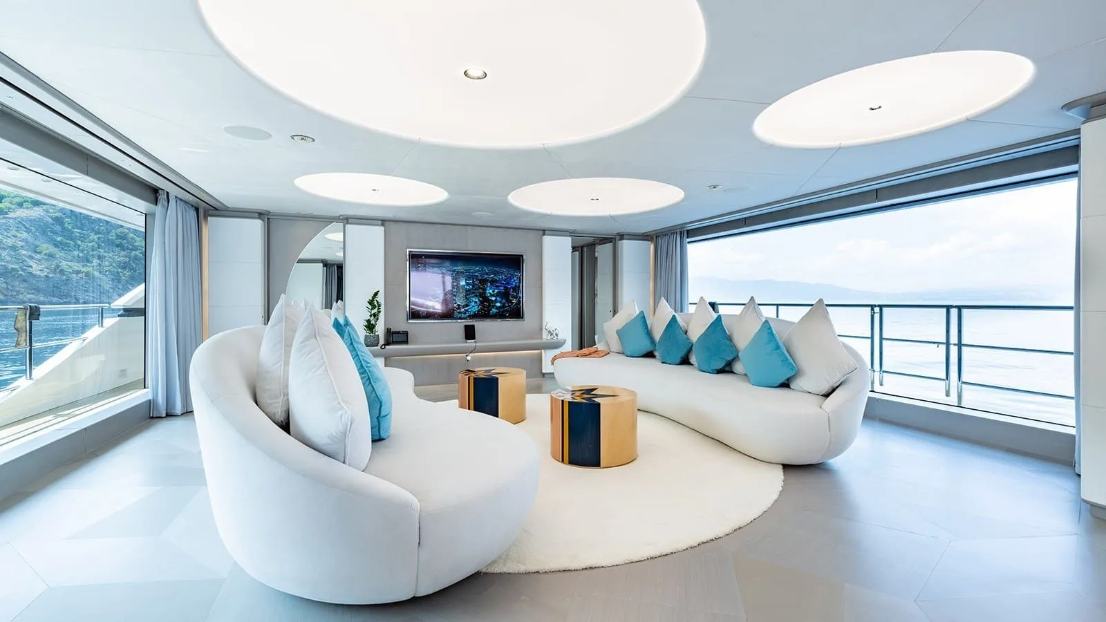 Seagull MRD 49.9m Benetti motor yacht charter Mediterranean photo 25