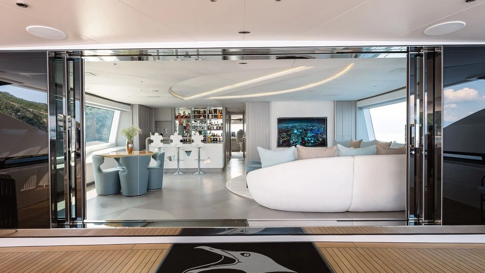 Seagull MRD 49.9m Benetti motor yacht charter Mediterranean photo 29