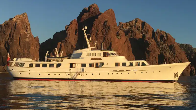 Secret Life 45.02m Feadship motor yacht charter French Riviera photo 01