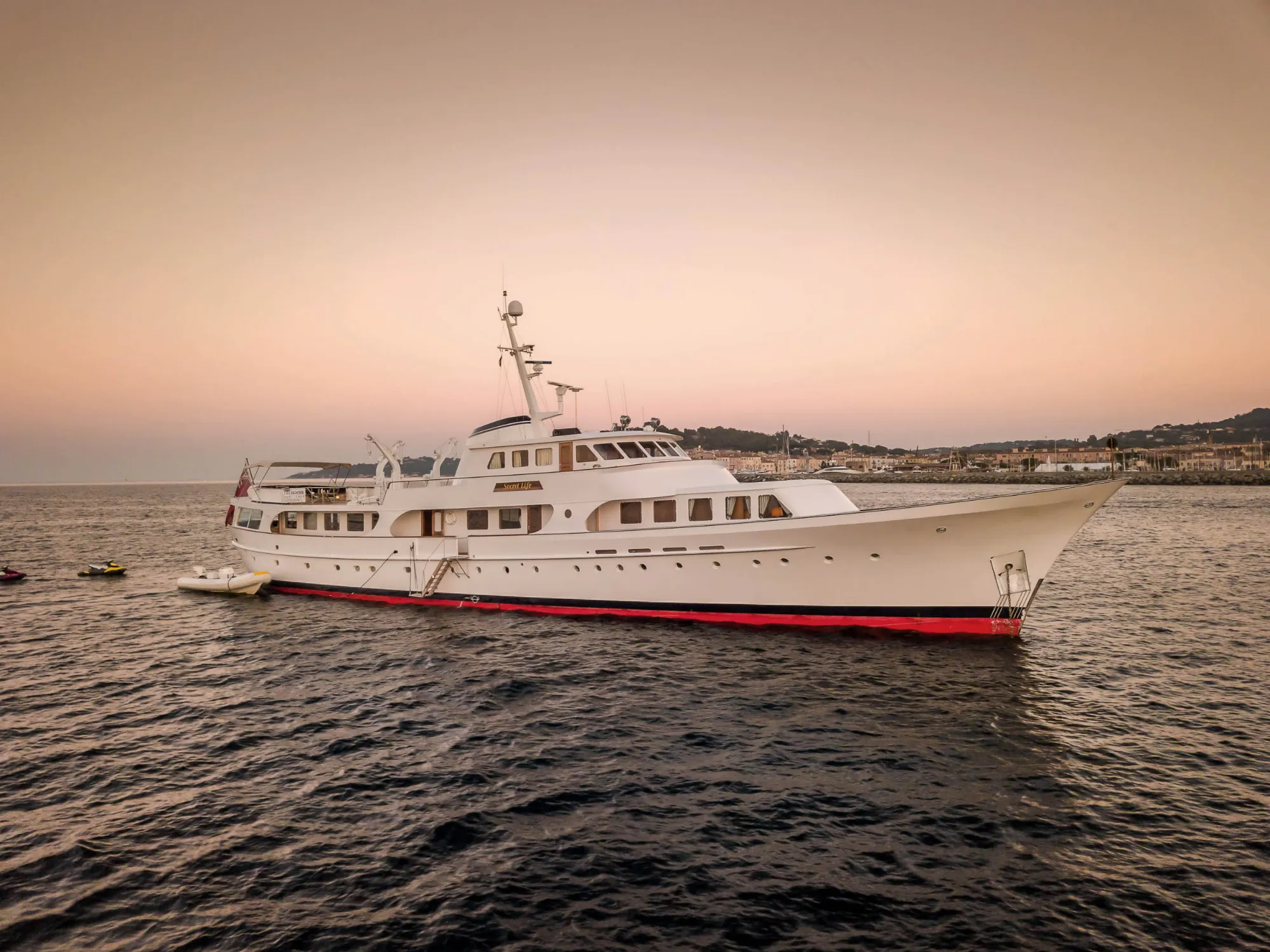 Secret Life 45.02m Feadship motor yacht charter French Riviera photo 03