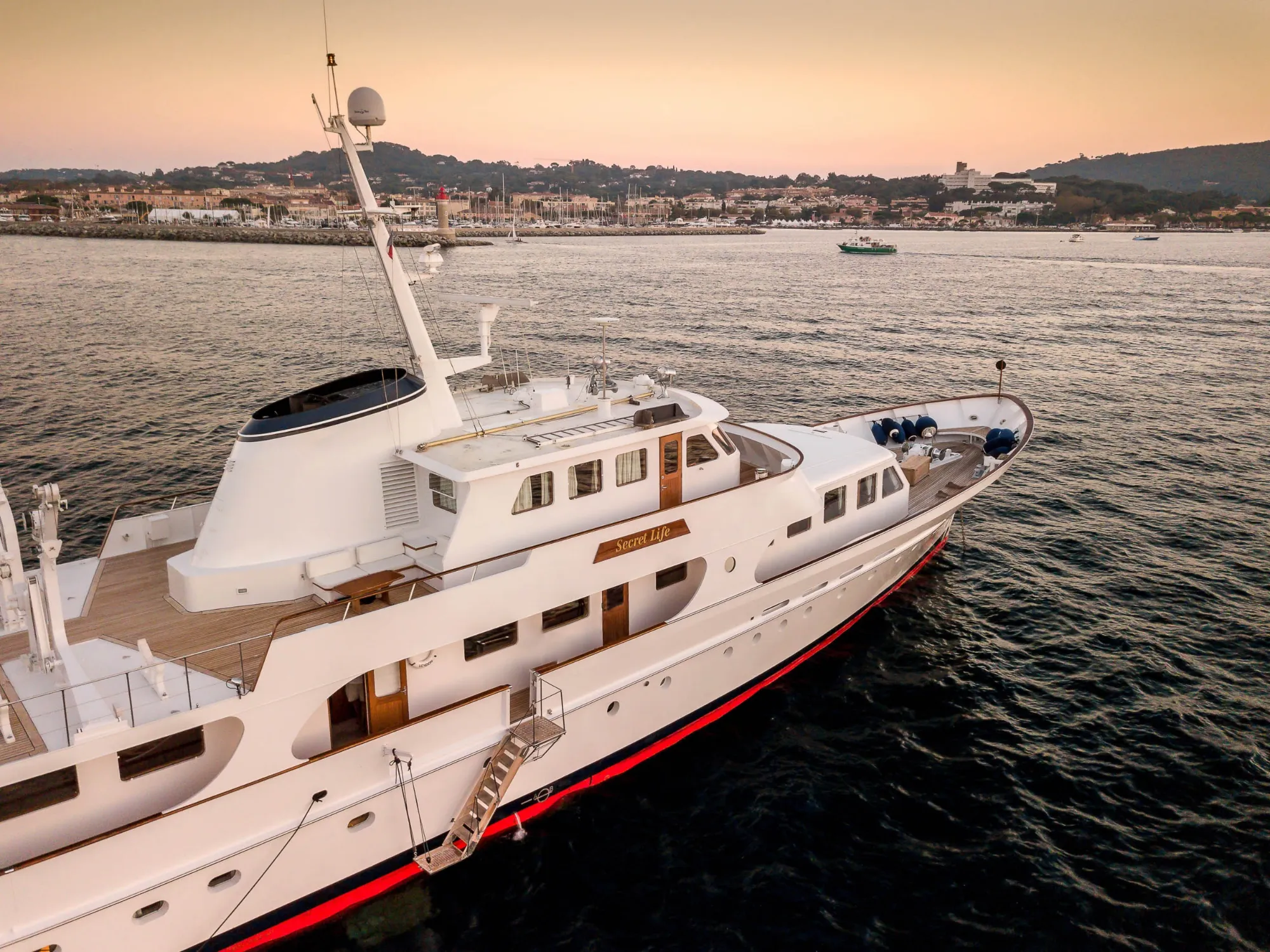 Secret Life 45.02m Feadship motor yacht charter French Riviera photo 04