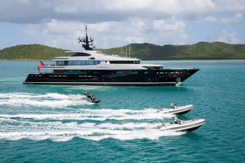 Slipstream 60m CMN Yachts motor yacht charter French Riviera photo 01