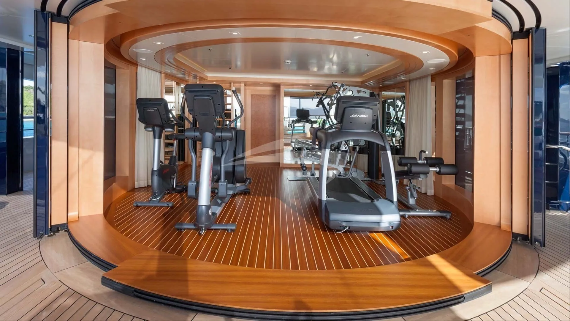 Solandge 85.1m Lurssen motor yacht charter Mediterranean photo 49