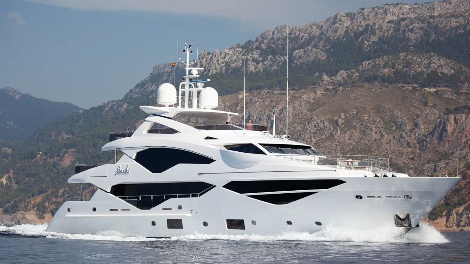 Sonishi 40.05m Sunseeker motor yacht charter Mediterranean photo 03