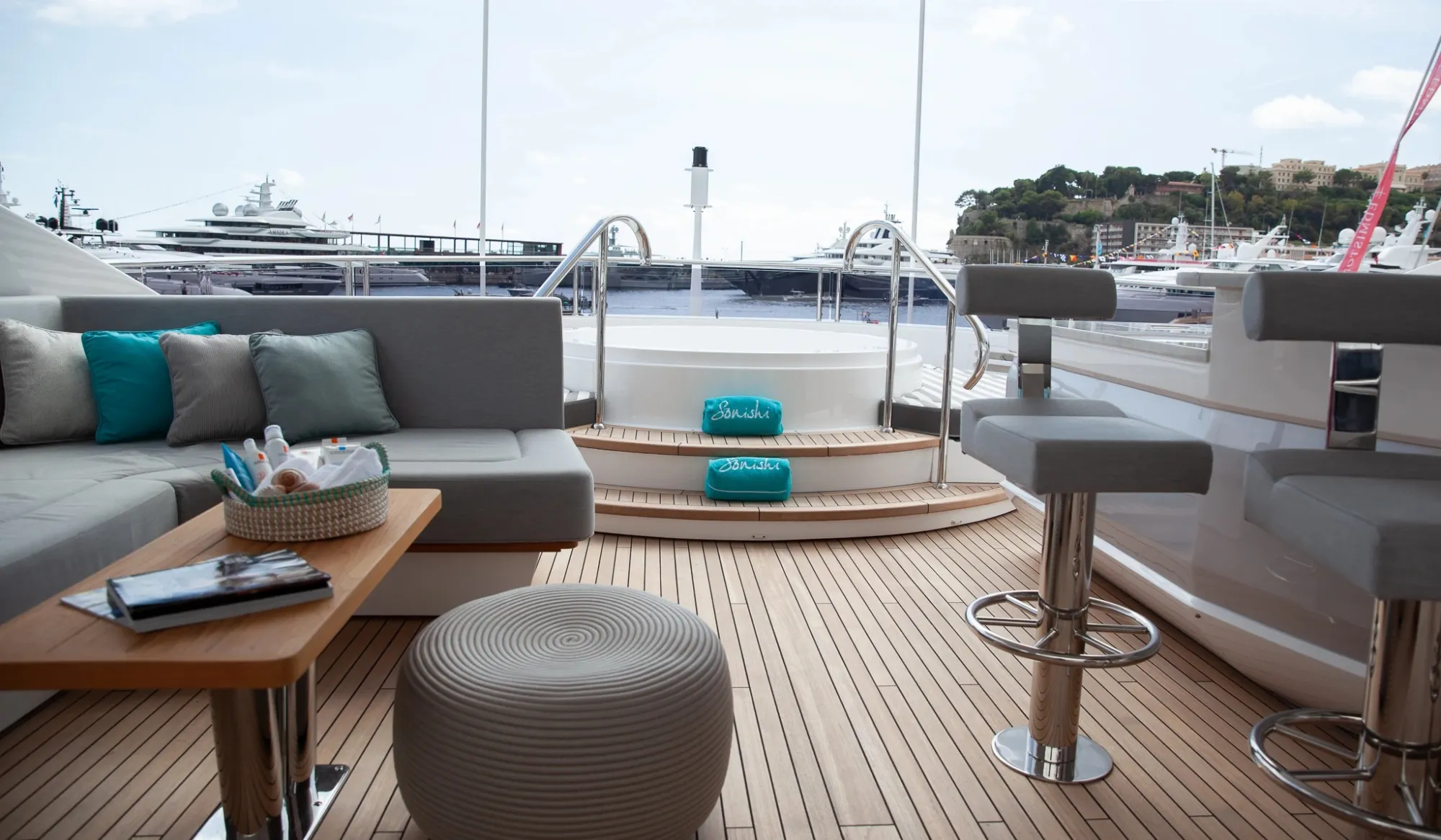 Sonishi 40.05m Sunseeker motor yacht charter Mediterranean photo 10