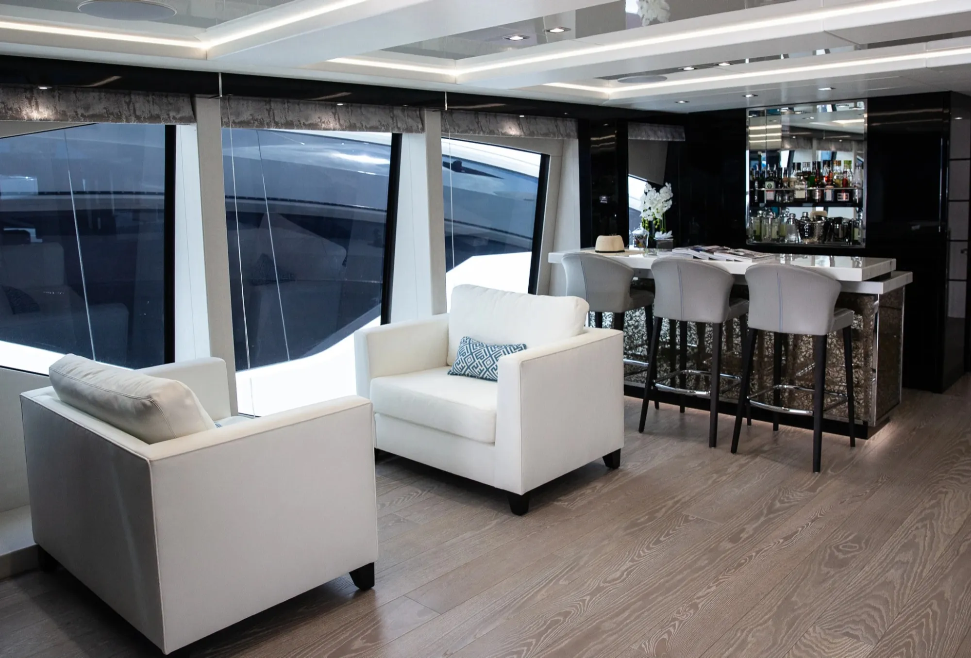 Sonishi 40.05m Sunseeker motor yacht charter Mediterranean photo 14