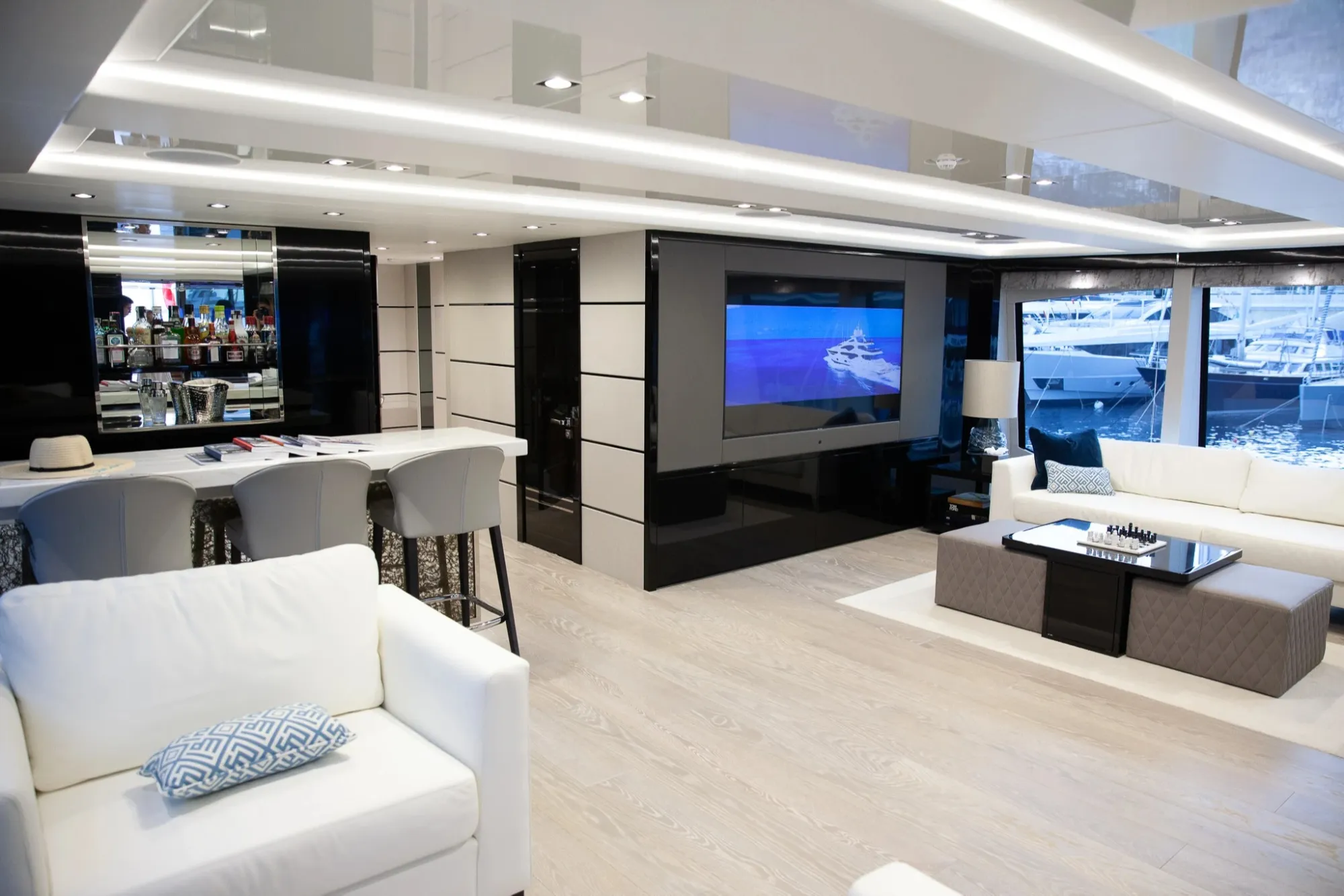 Sonishi 40.05m Sunseeker motor yacht charter Mediterranean photo 16