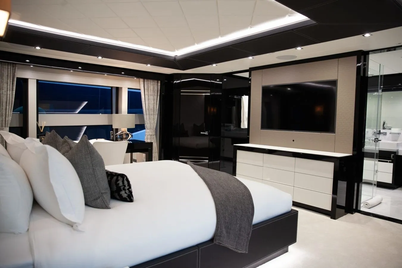 Sonishi 40.05m Sunseeker motor yacht charter Mediterranean photo 24